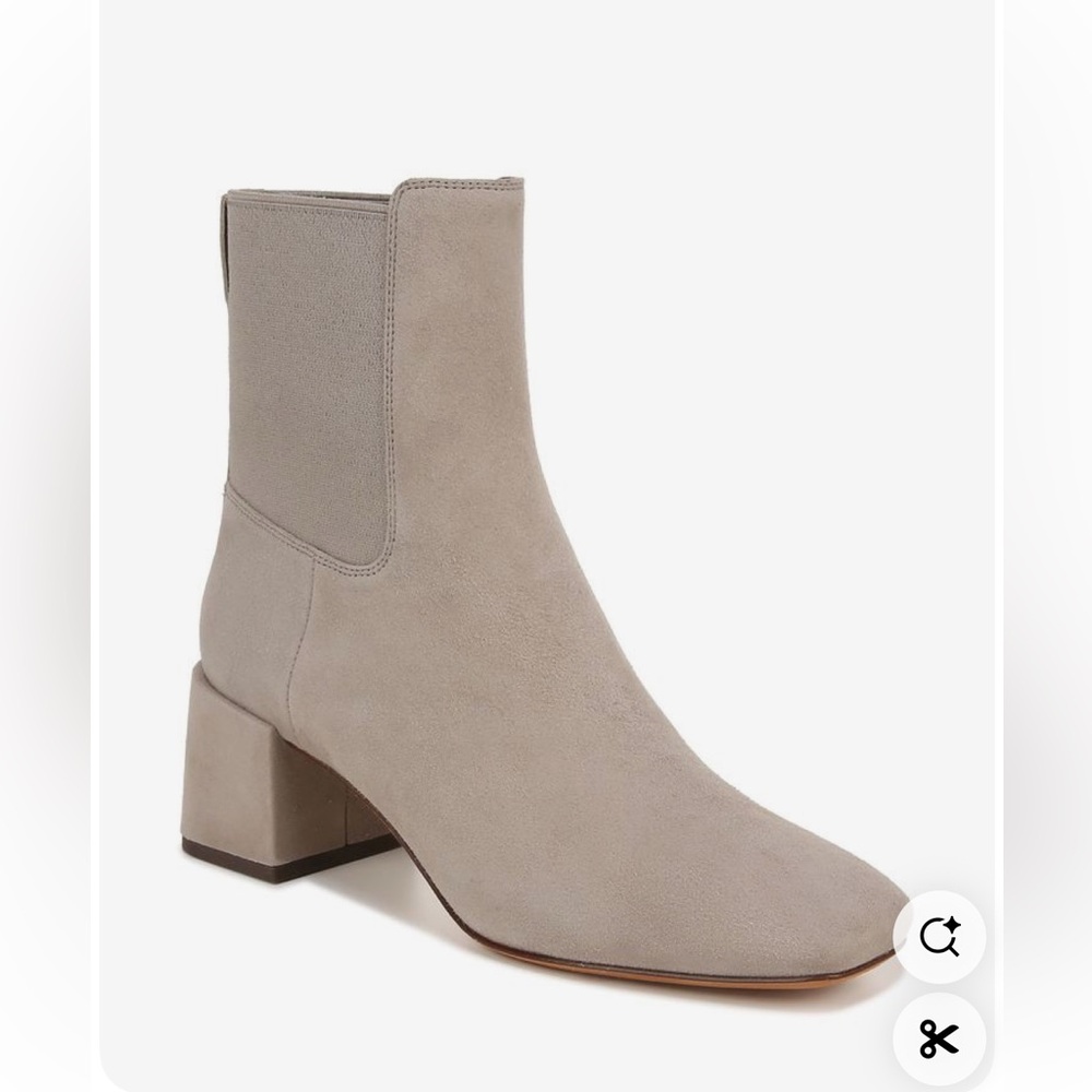 Vince Kimmy Suede Chelsea Boot Size 8.5 in Hazeltone (Light Gray)
